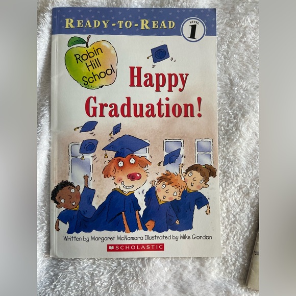 Scholastic Book Bundle - Picture 3 of 16